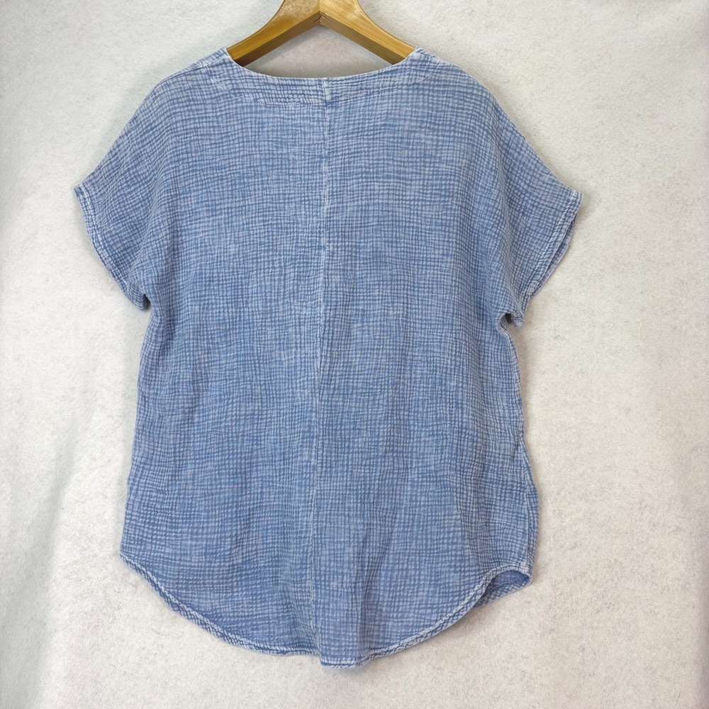 Jess & Jane Fish Print Gauze V-Neck Top Blue Women L Coastal Art to Wear Beach - Picture 2 of 5